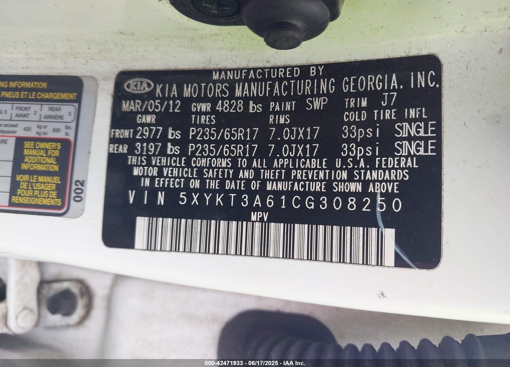 2012 KIA SORENTO LX VIN: 5XYKT3A61CG308250