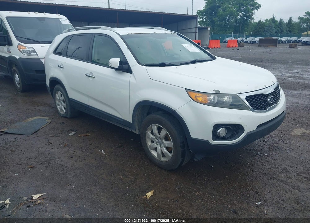 2012 KIA SORENTO LX VIN: 5XYKT3A61CG308250