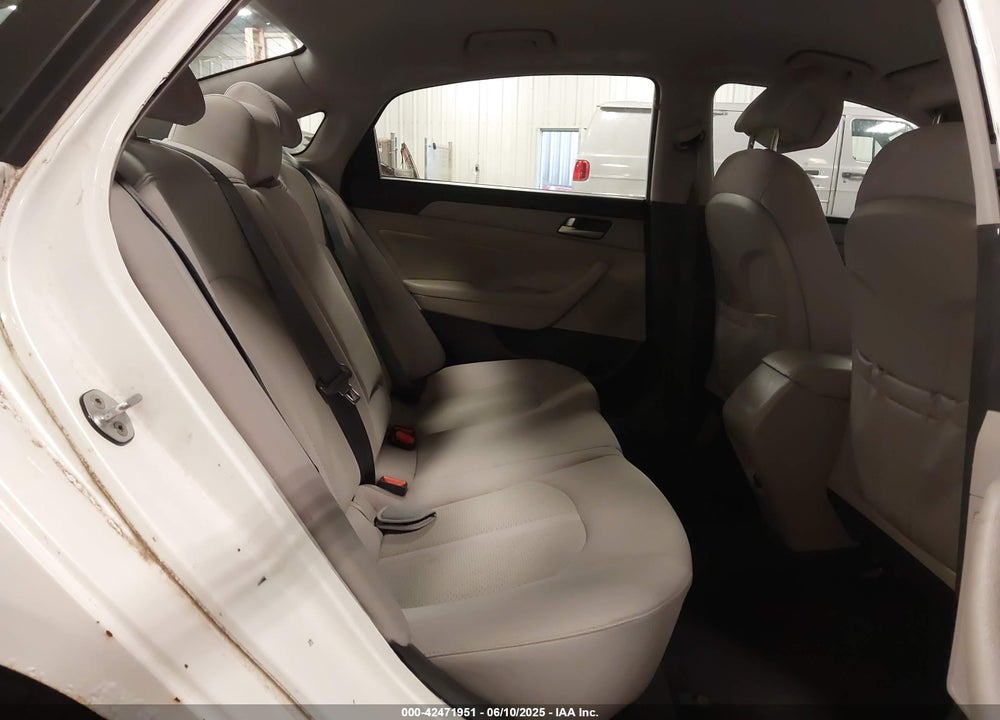 2016 HYUNDAI SONATA VIN: 5NPE24AA6GH381400