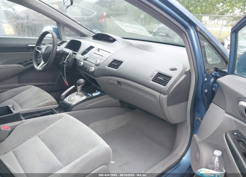 2010 HONDA CIVIC LX VIN: 2HGFA1F57AH578711