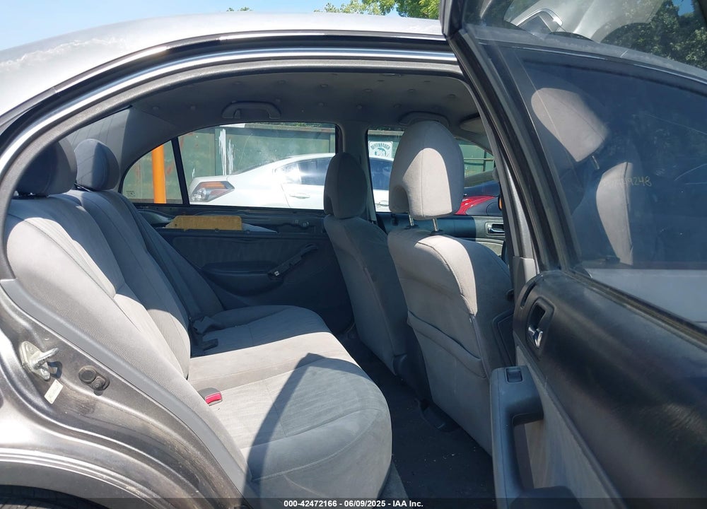 2005 HONDA CIVIC LX VIN: 2HGES16615H616229
