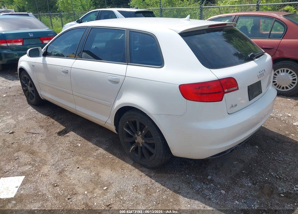 2011 AUDI A3 2.0 TDI PREMIUM VIN: WAUBJBFM1BA043705