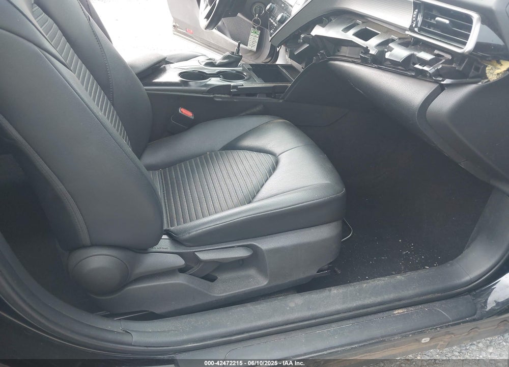 2020 TOYOTA CAMRY VIN: 4T1G11AK6LU386823