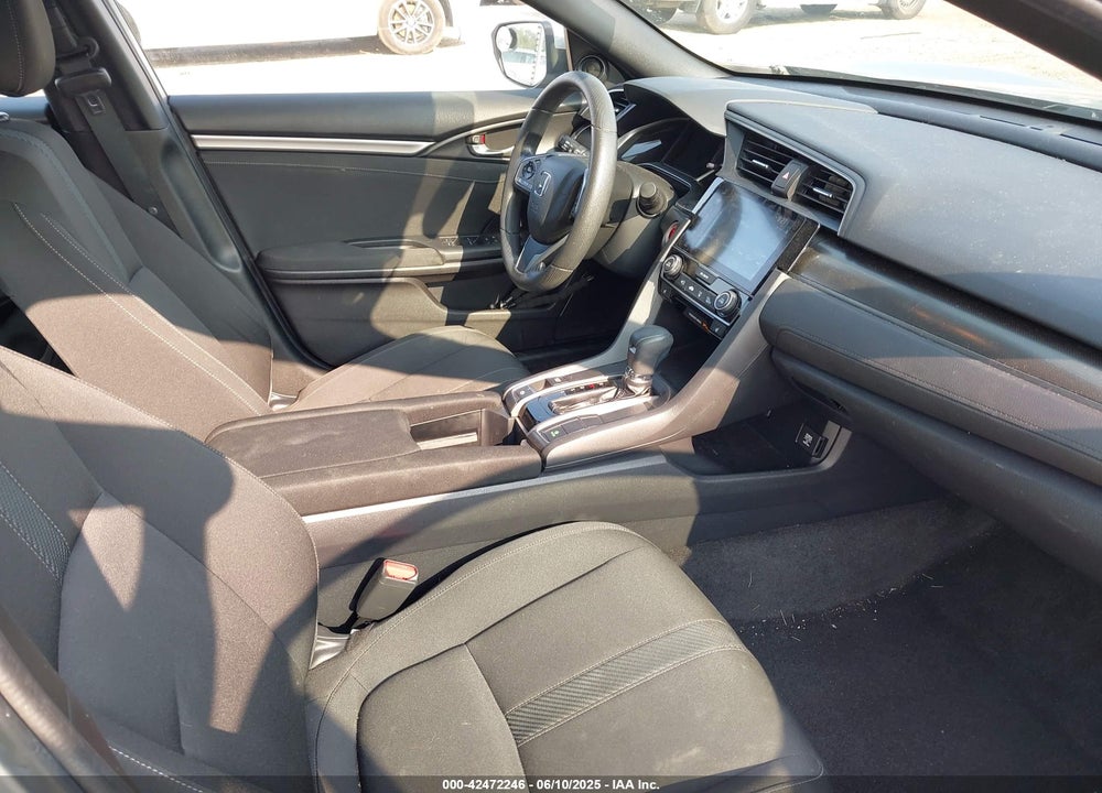 2018 HONDA CIVIC VIN: SHHFK7H5XJU237075