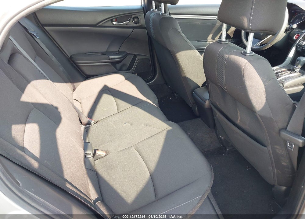 2018 HONDA CIVIC VIN: SHHFK7H5XJU237075