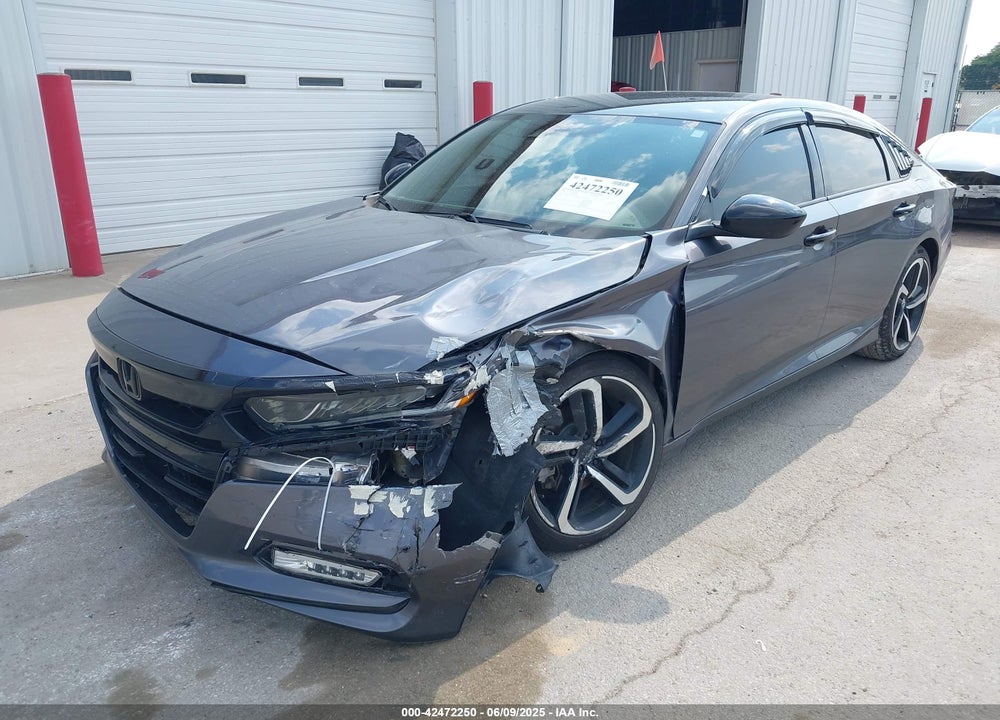 2018 HONDA ACCORD VIN: 1HGCV1F3XJA097940