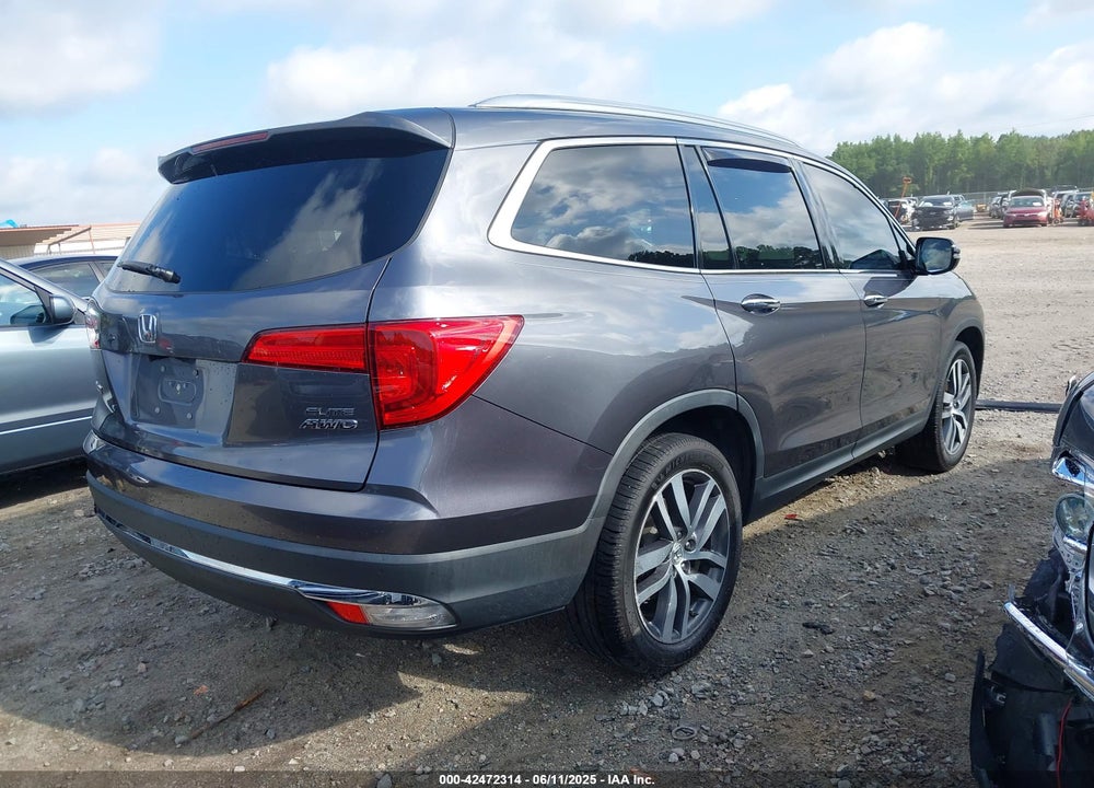 2017 HONDA PILOT VIN: 5FNYF6H05HB020704
