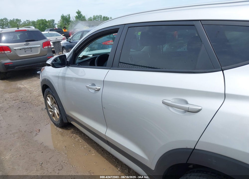 2017 HYUNDAI TUCSON VIN: KM8J3CA42HU534406