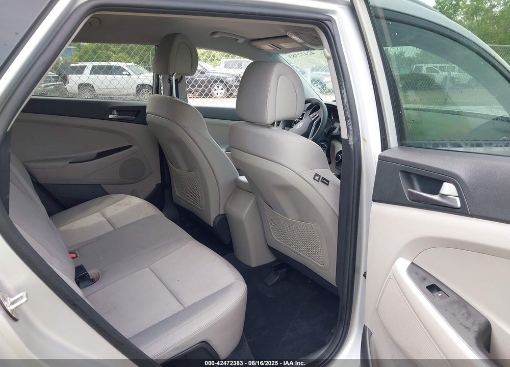 2017 HYUNDAI TUCSON VIN: KM8J3CA42HU534406