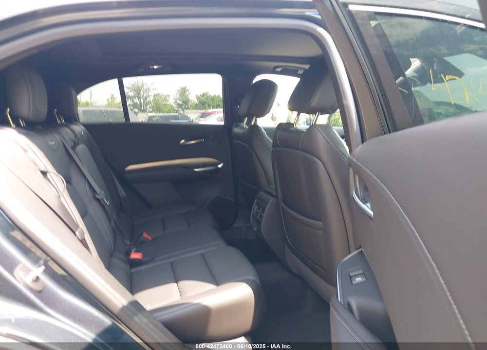 2019 CADILLAC XT4 VIN: 1GYFZCR43KF143980