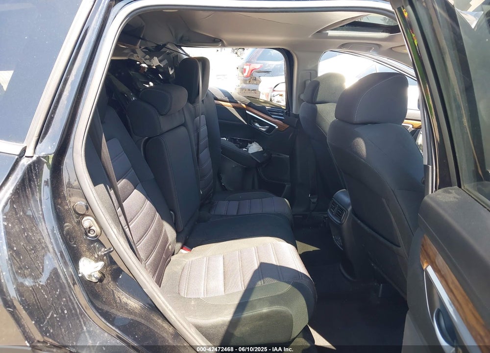 2017 HONDA CR-V VIN: 7FARW1H55HE041320