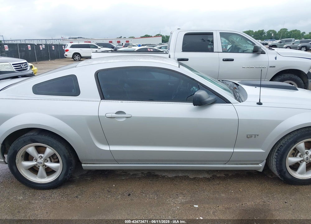 2007 FORD MUSTANG VIN: 1ZVFT82H175204805