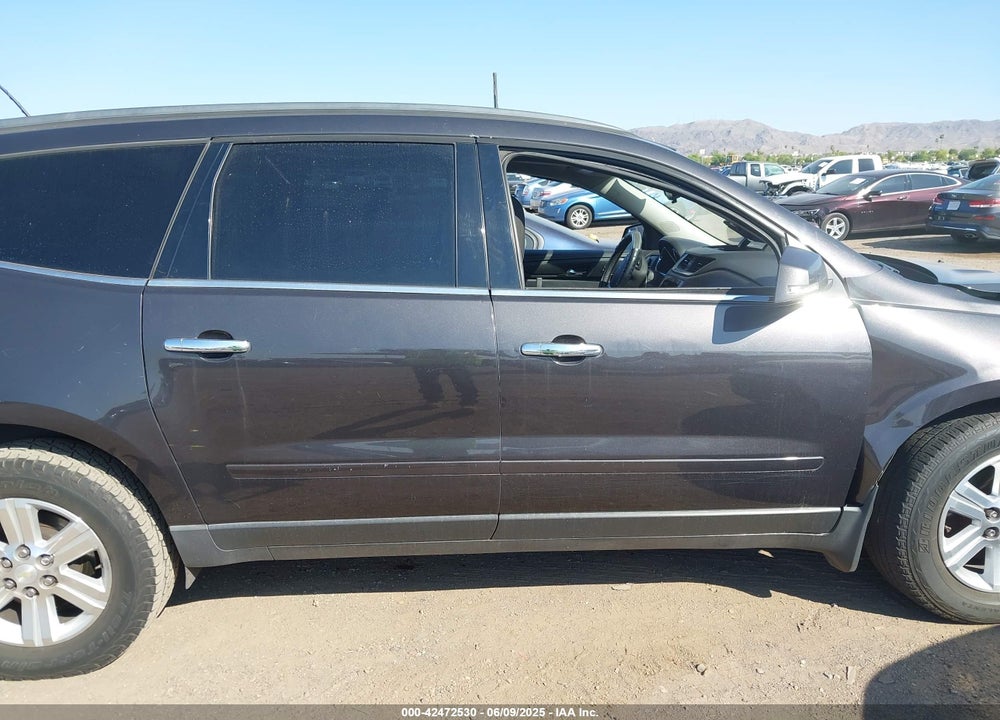 2014 CHEVROLET TRAVERSE VIN: 1GNKVGKD9EJ367880