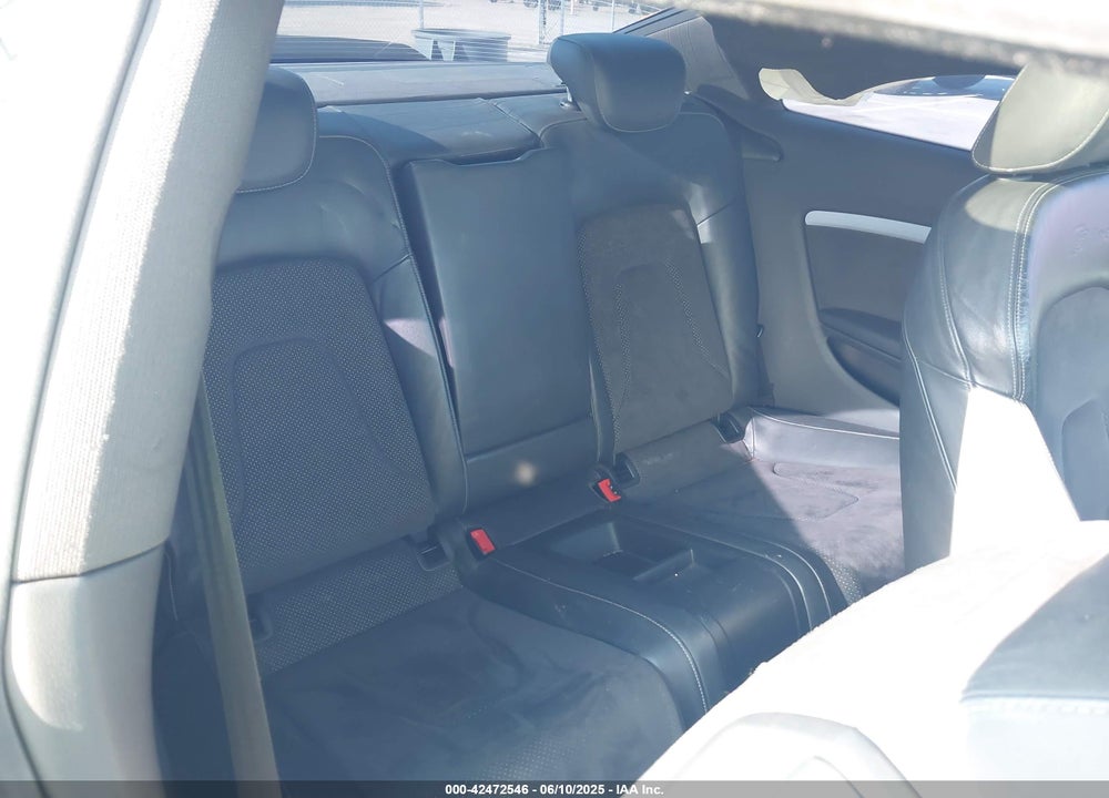 2011 AUDI A5 2.0T PREMIUM VIN: WAUWFAFR7BA003895