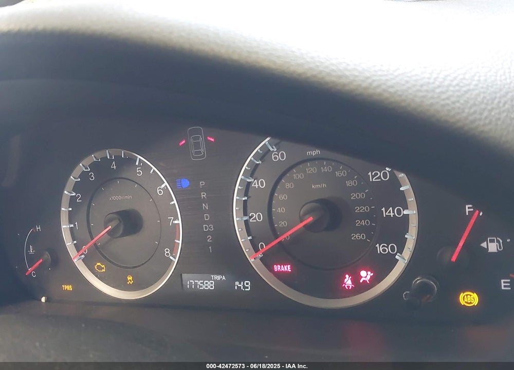 2011 HONDA ACCORD 2.4 EX-L VIN: 1HGCP2F83BA079051
