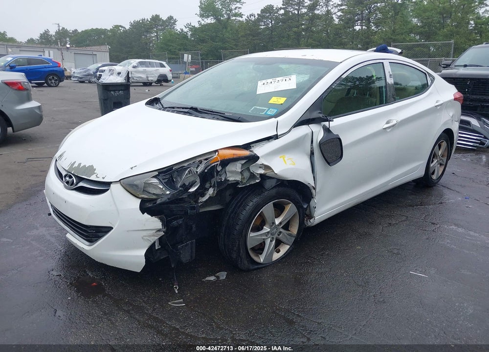 2013 HYUNDAI ELANTRA VIN: 5NPDH4AE1DH271430