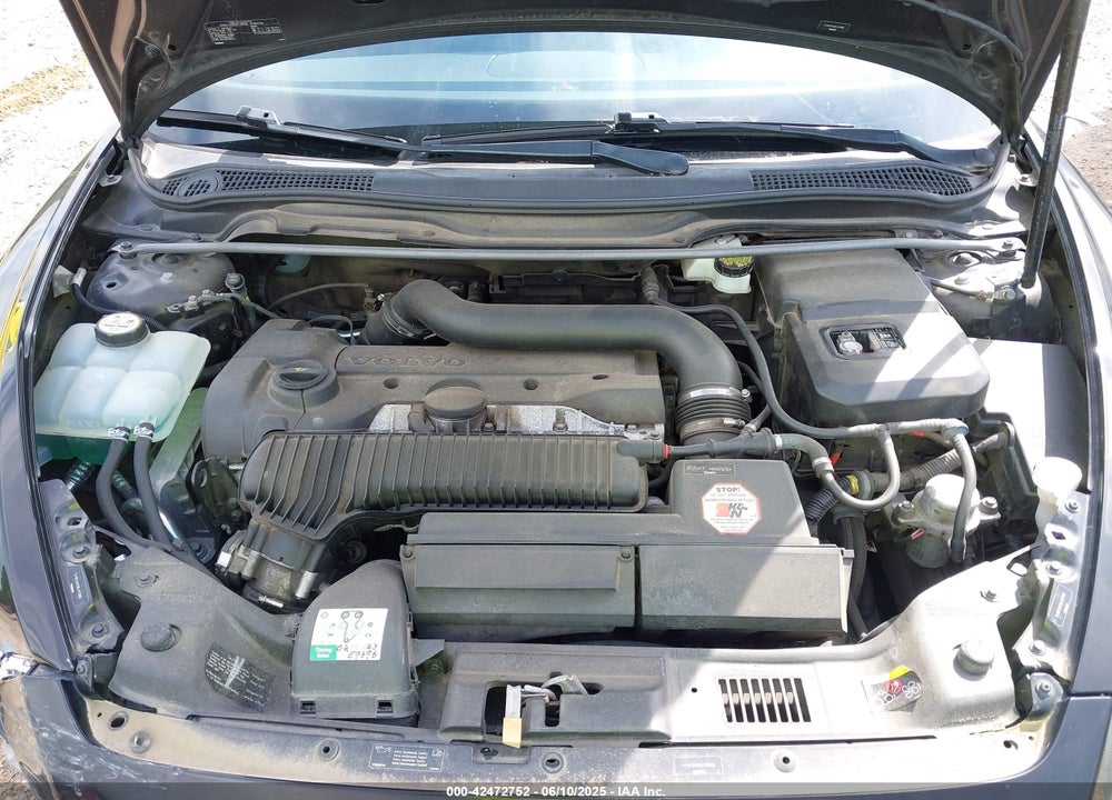 2011 VOLVO C70 VIN: YV1672MC3BJ117889