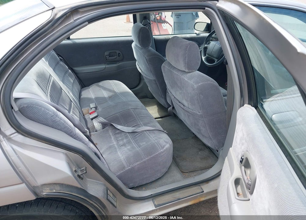 1996 CHEVROLET LUMINA VIN: 2G1WL52M5T9218999