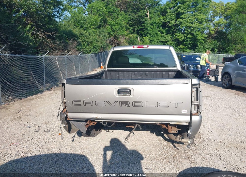 2002 CHEVROLET SILVERADO C1500 VIN: 1GCEC14W82Z175046
