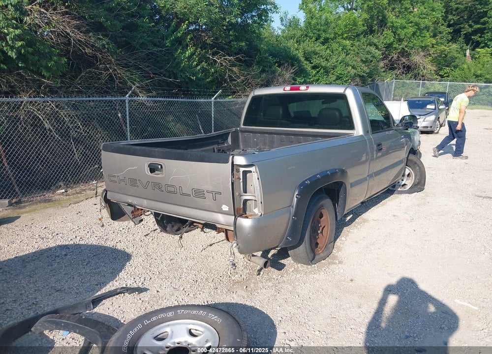 2002 CHEVROLET SILVERADO C1500 VIN: 1GCEC14W82Z175046