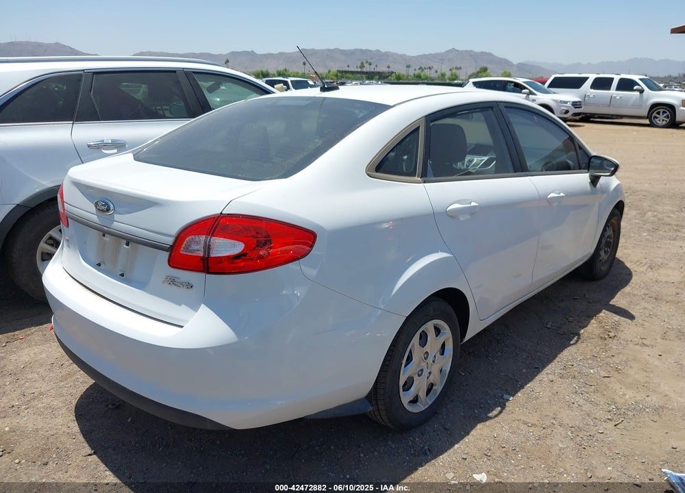 2013 FORD FIESTA VIN: 3FADP4BJ2DM131188