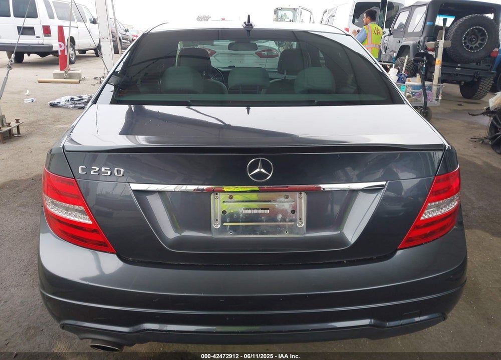 2013 MERCEDES-BENZ C CLASS VIN: WDDGF4HBXDA869284