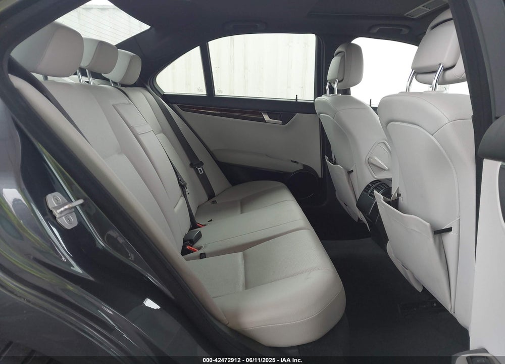 2013 MERCEDES-BENZ C CLASS VIN: WDDGF4HBXDA869284