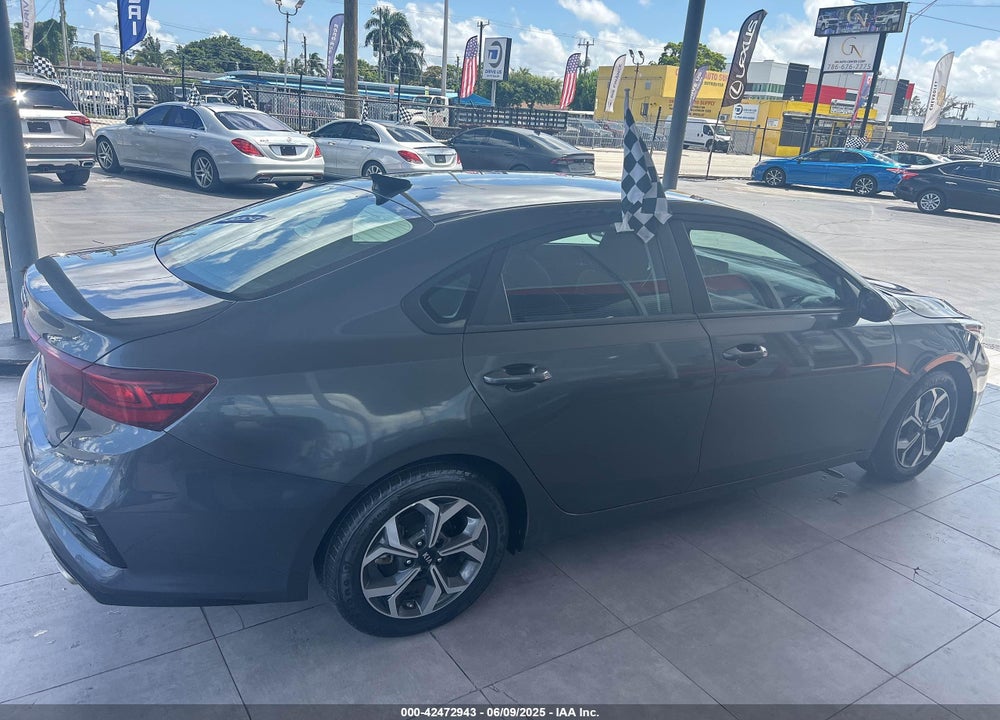 2021 KIA FORTE LXS VIN: 3KPF24AD6ME337864
