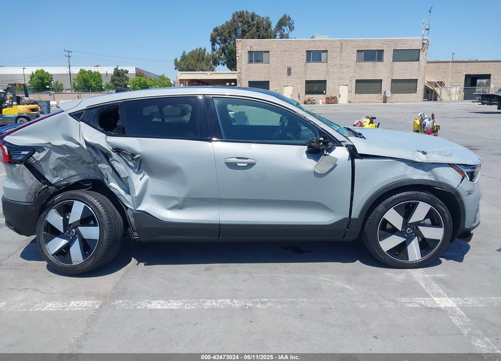 2024 VOLVO C40 RECHARGE PURE ELECTRIC TWIN PLUS VIN: YV4ER3GL0R2103611