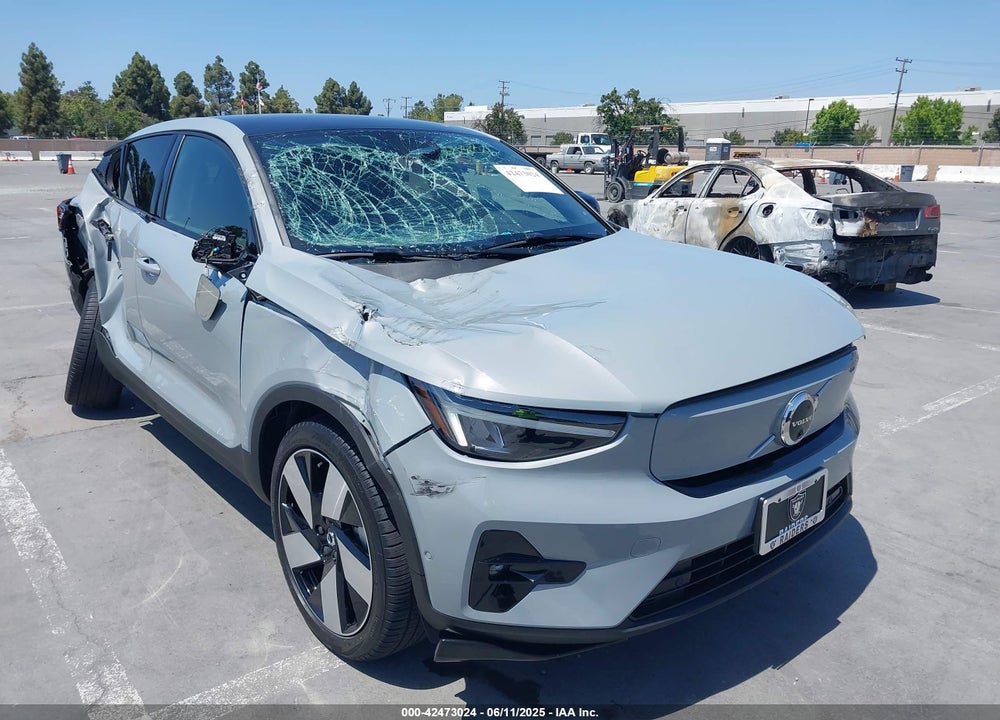 2024 VOLVO C40 RECHARGE PURE ELECTRIC TWIN PLUS VIN: YV4ER3GL0R2103611