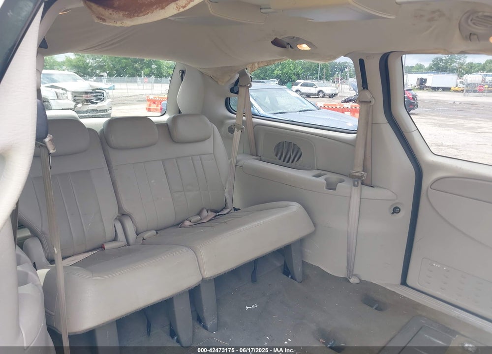 2005 CHRYSLER TOWN & COUNTRY TOURING VIN: 2C8GP54L55R474470