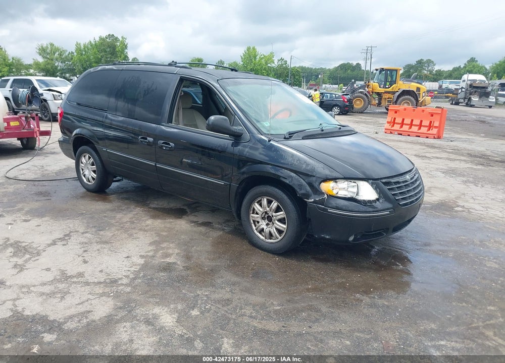 2005 CHRYSLER TOWN & COUNTRY TOURING VIN: 2C8GP54L55R474470