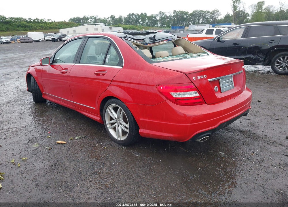 2014 MERCEDES-BENZ C 300 LUXURY 4MATIC/SPORT 4MATIC VIN: WDDGF8AB4ER318837
