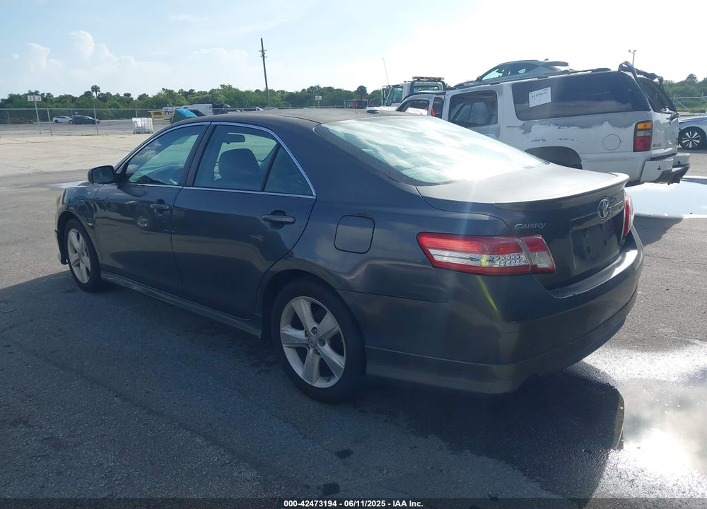 2011 TOYOTA CAMRY SE VIN: 4T1BF3EK2BU589918