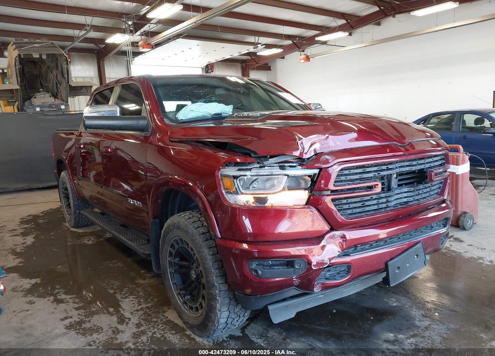 2019 RAM 1500 LAIE  4X4 5'7 BOX VIN: 1C6SRFJT8KN696341