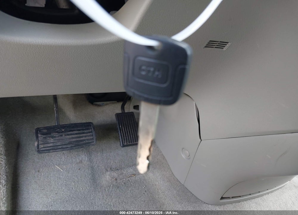 2010 HONDA ODYSSEY EX VIN: 5FNRL3H42AB059660