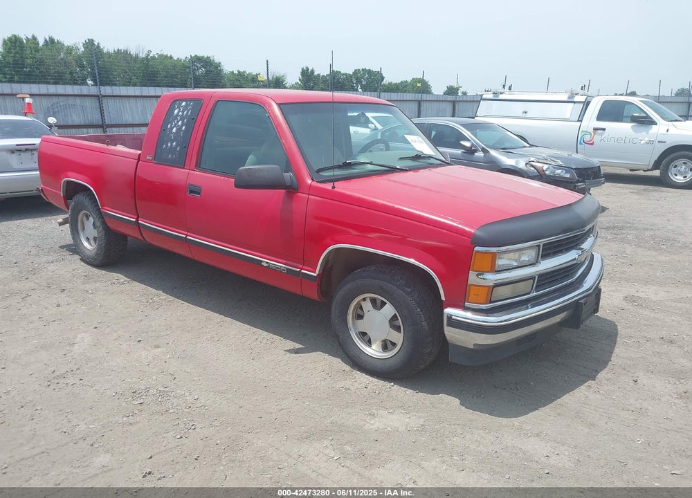 1996 CHEVROLET GMT-400 C1500 VIN: 2GCEC19R3T1190048