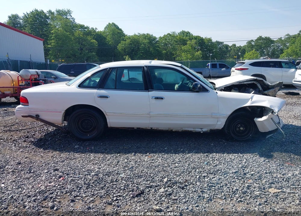 1997 FORD CROWN VICTORIA VIN: 2FALP73W3VX218384