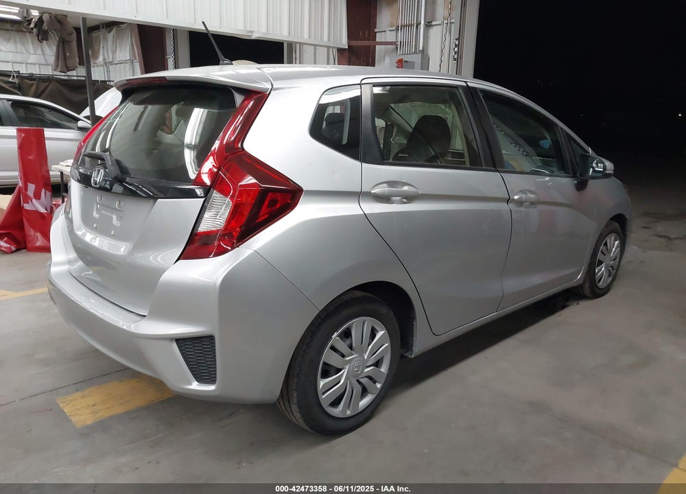 2016 HONDA FIT VIN: JHMGK5H57GX008358