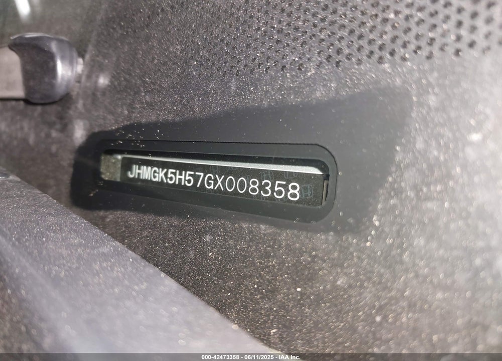 2016 HONDA FIT VIN: JHMGK5H57GX008358