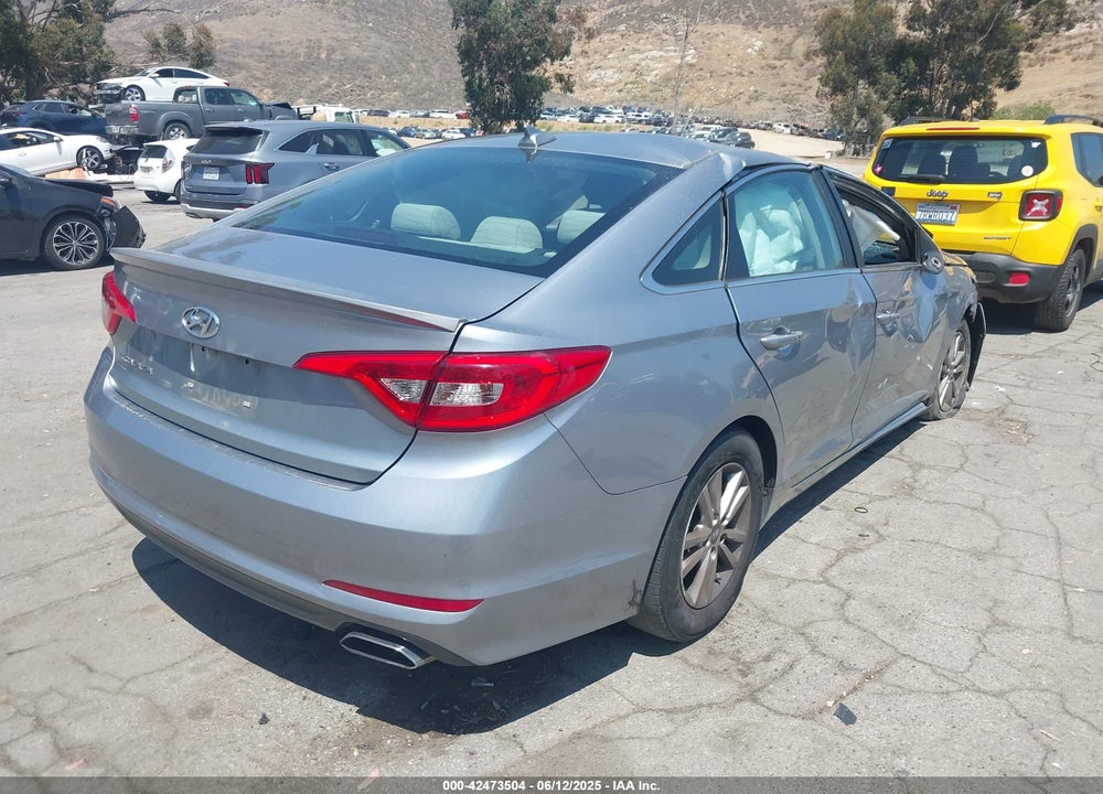 2017 HYUNDAI SONATA VIN: 5NPE24AF0HH569147
