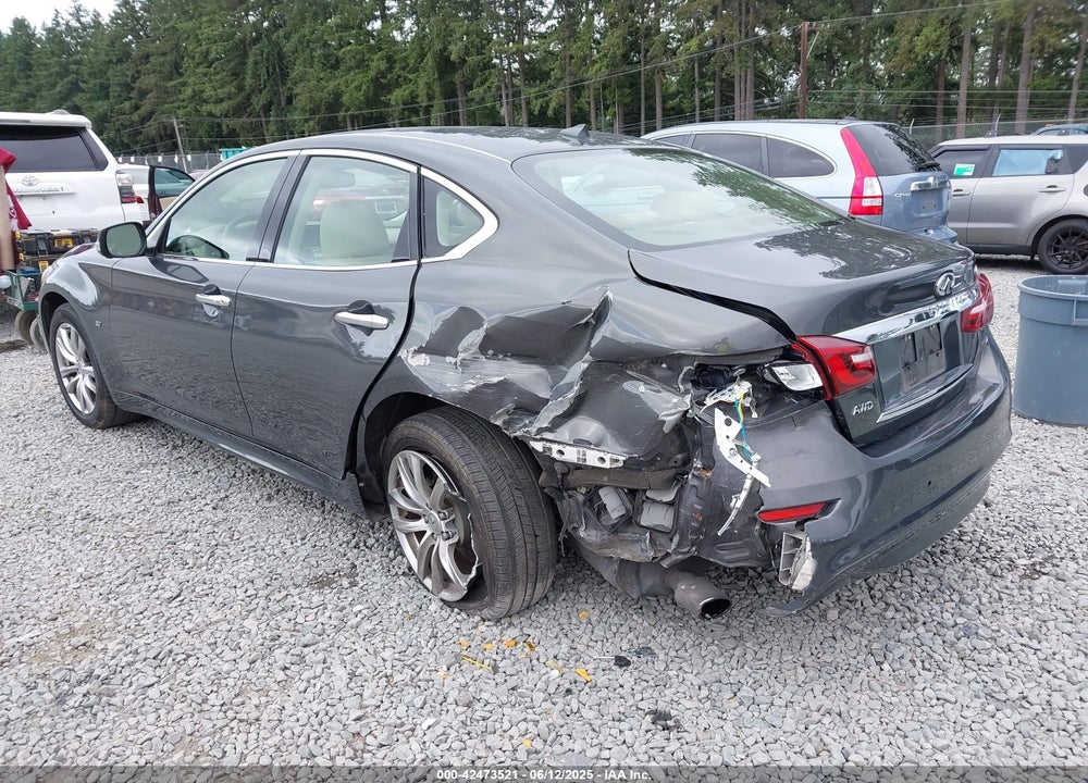 2015 INFINITI Q70 VIN: JN1BY1ARXFM562111