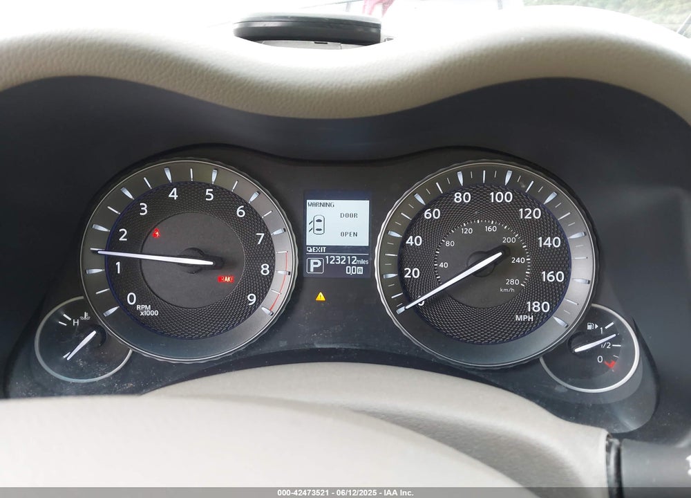 2015 INFINITI Q70 VIN: JN1BY1ARXFM562111