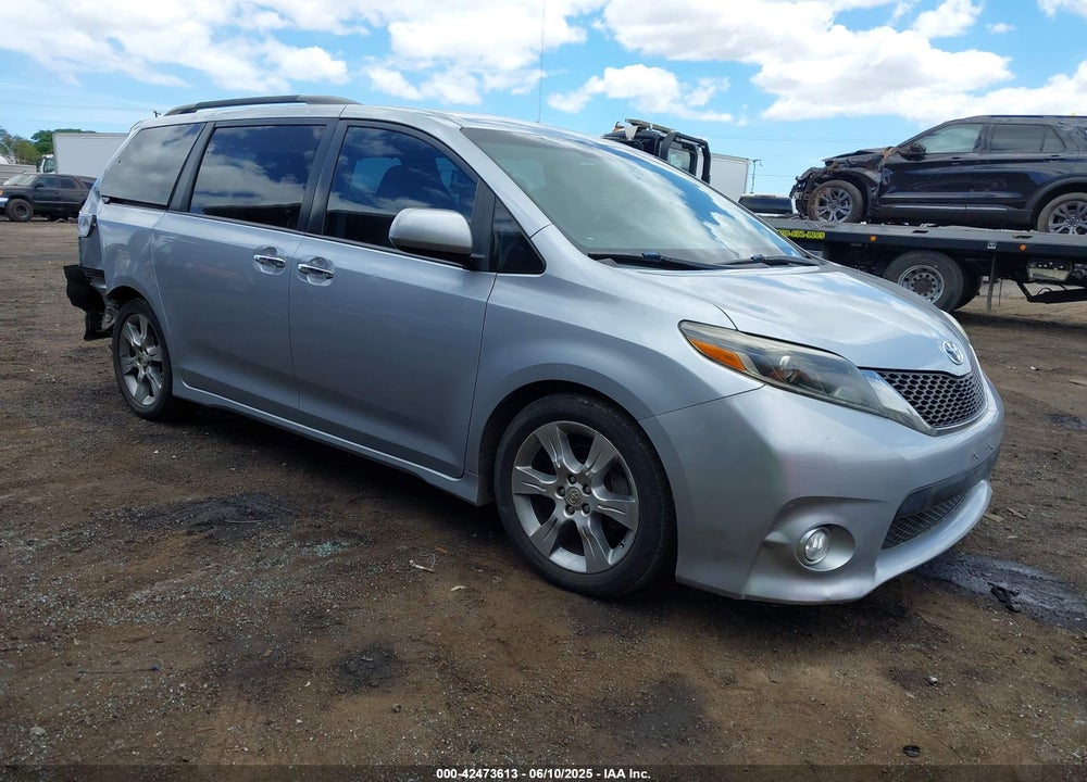 2015 TOYOTA SIENNA SE 8 PASSENGER/SE PREMIUM 8 PASSENGER VIN: 5TDXK3DC5FS542375