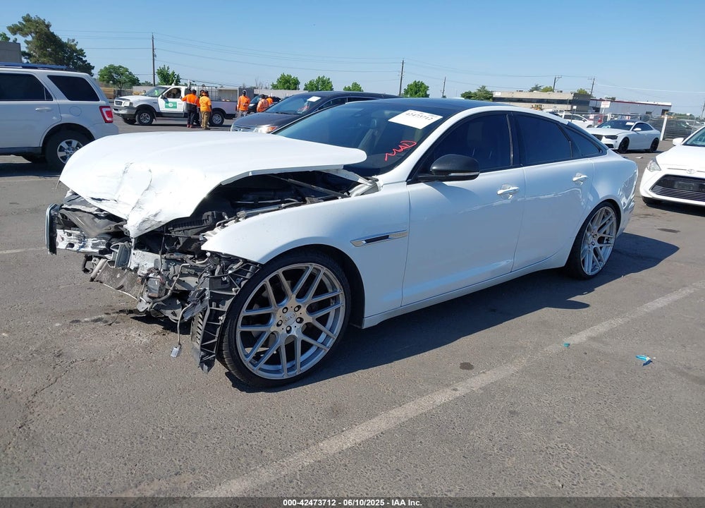 2012 JAGUAR XJ VIN: SAJWA1CB6CLV34389