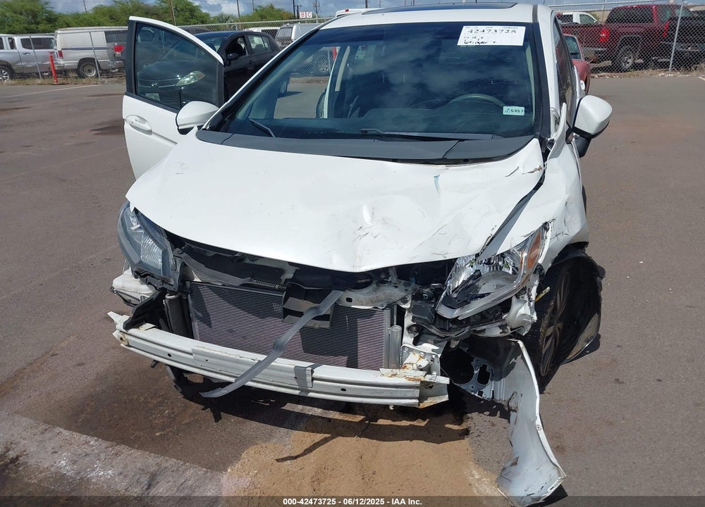 2015 HONDA FIT VIN: 3HGGK5H8XFM746480