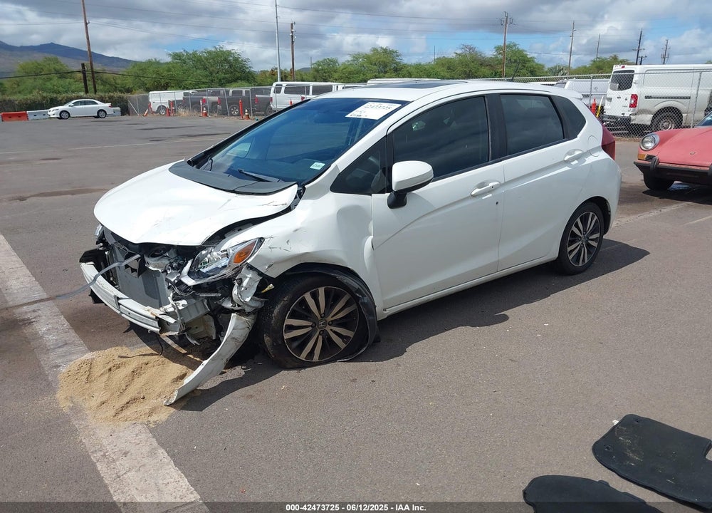 2015 HONDA FIT VIN: 3HGGK5H8XFM746480