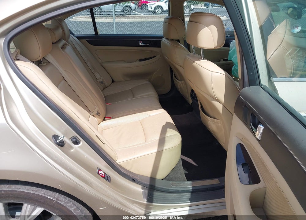 2009 HYUNDAI GENESIS VIN: KMHGC46E99U046394