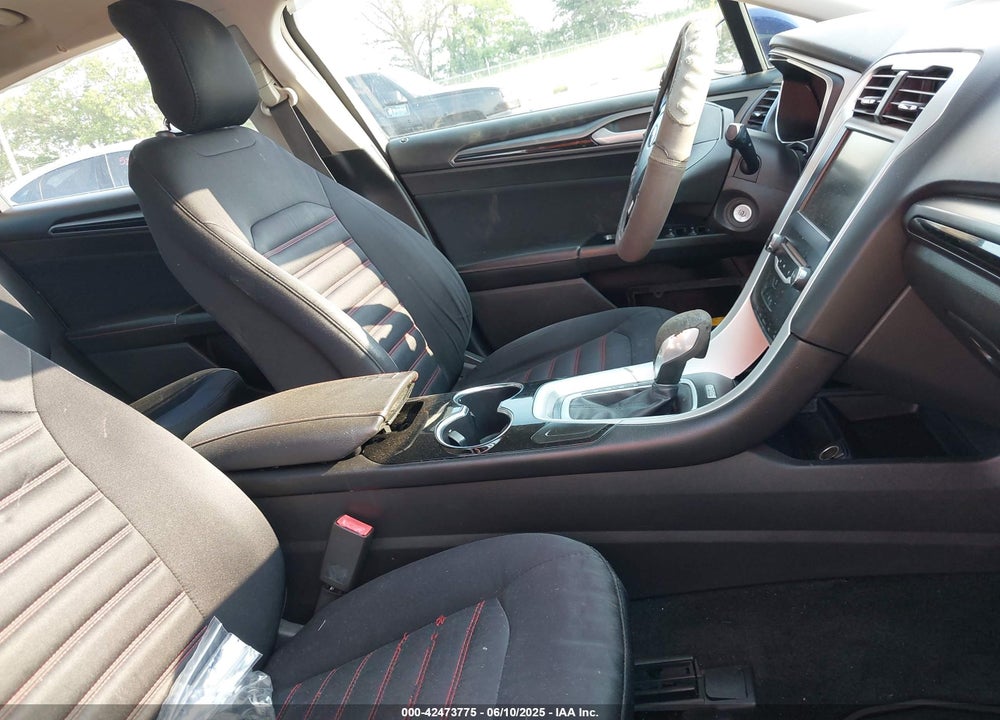 2014 FORD FUSION SE VIN: 3FA6P0HD2ER221948