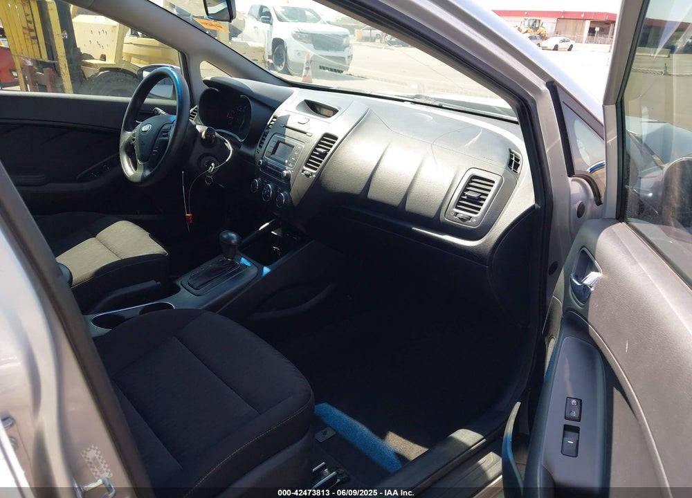 2016 KIA FORTE VIN: KNAFK4A69G5578431